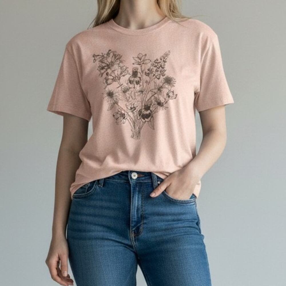 American Eagle Pink Floral Bouquet Graphic Print T-Shirt Women's Size S NWT
